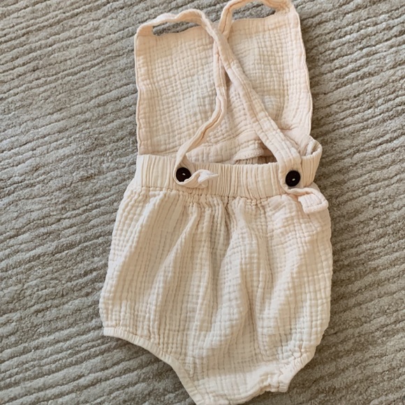 Rainbow romper - Picture 2 of 2